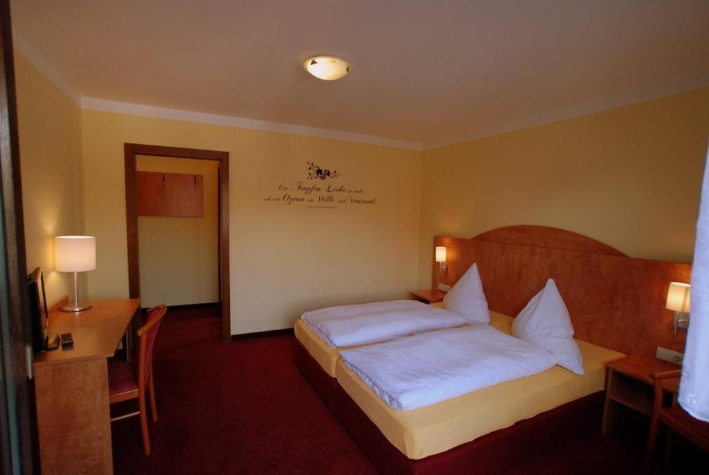 Hotel Weinberg Hagnau Oda fotoğraf